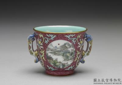 图片[3]-Cup with landscape on red ground in falangcai polychrome enamels, Qing dynasty, Qianlong reign (1736-1795)-China Archive